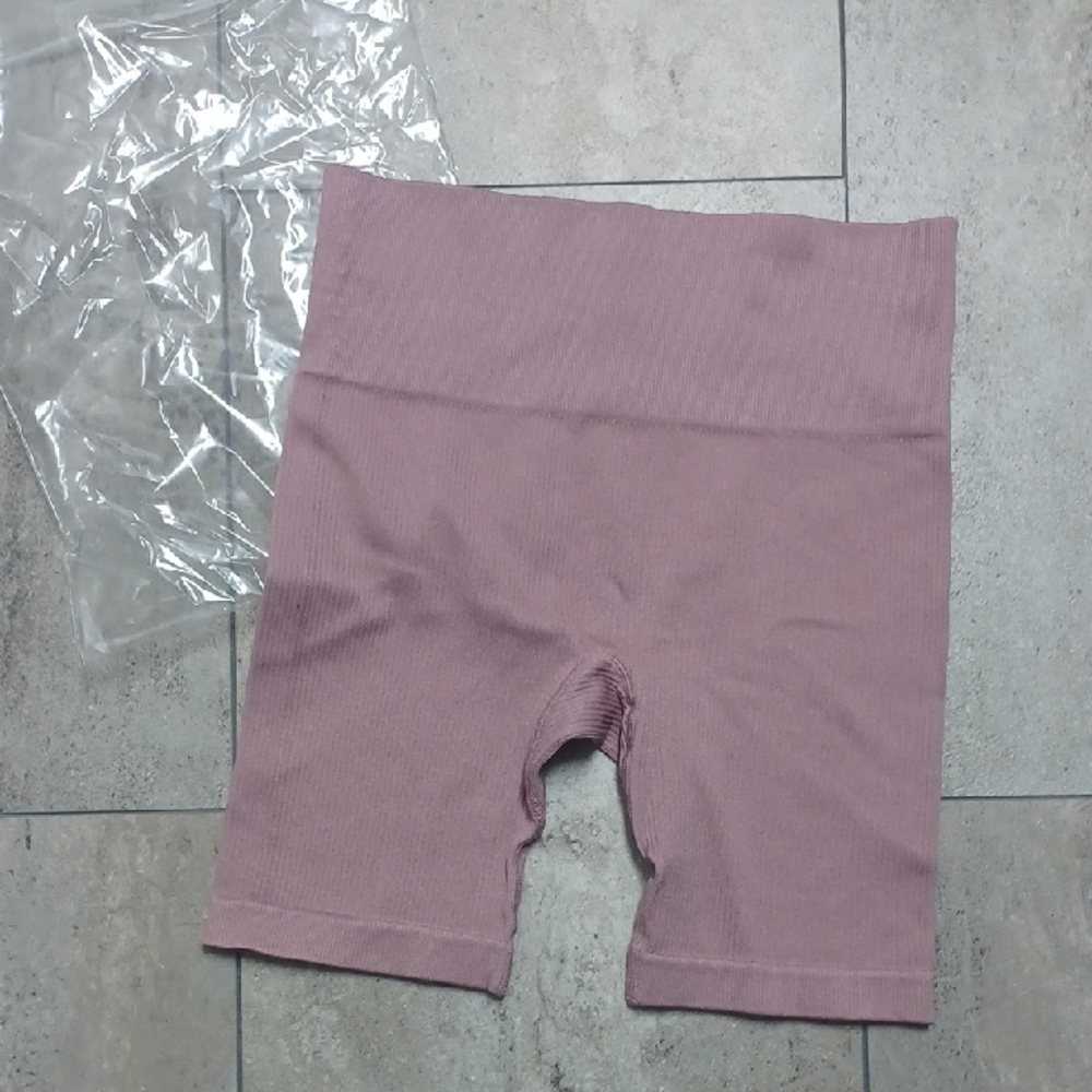 Ribbed Pink Mauve Bike Shorts for Women